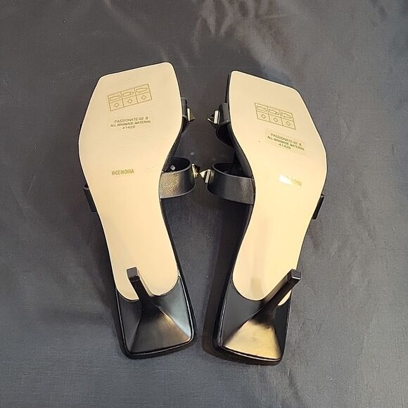 BRAND NEW ANNE MICHELLE GOLDTONE ROCKSTAR MULE SQUARE TOE WOMEN"S SANDAL - Picture 13 of 14